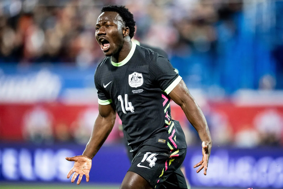 年轻, 多次险些引 年轻, 多次险些引