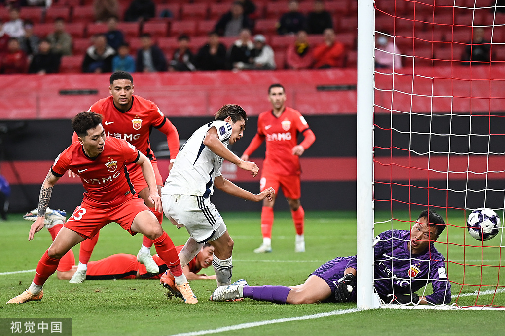 傅欢乌龙, 杜克险些抓, 最终上海海